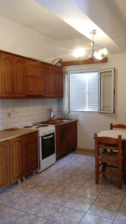 Elena Apartament Sarande Bagian luar foto